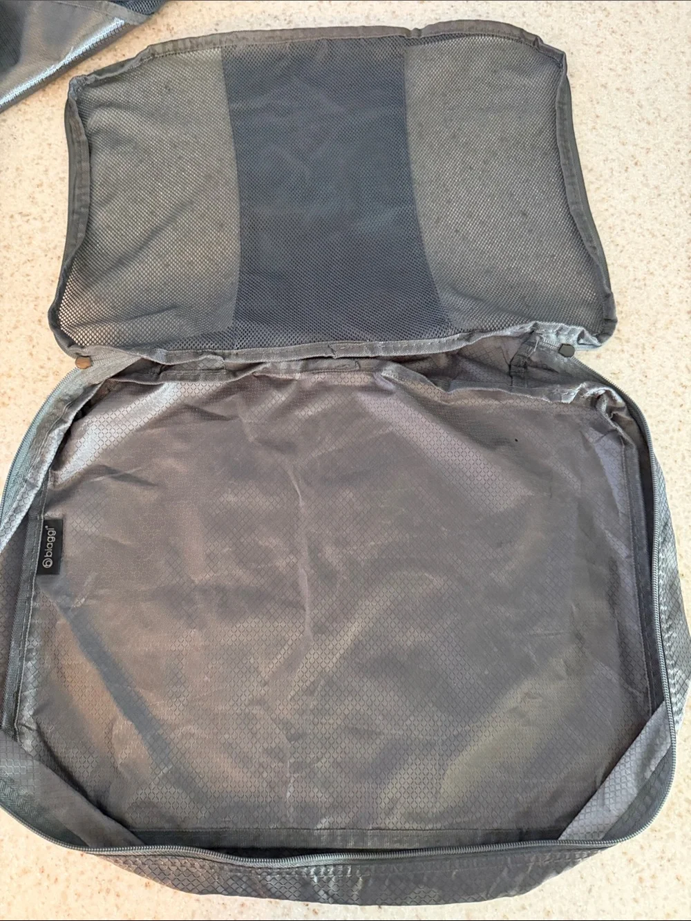 Biaggi gray packing